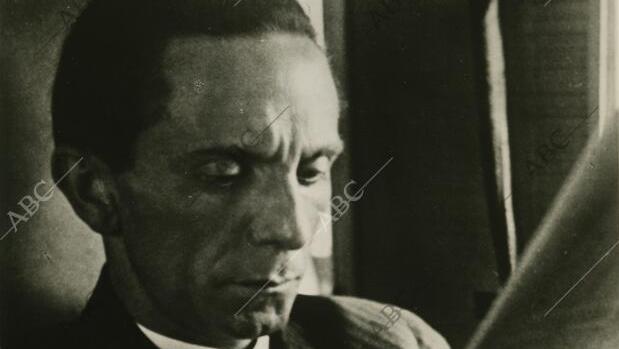 El misterio del diario de Goebbels que desapareció tras su suicidio y apareció en Moscú medio siglo después